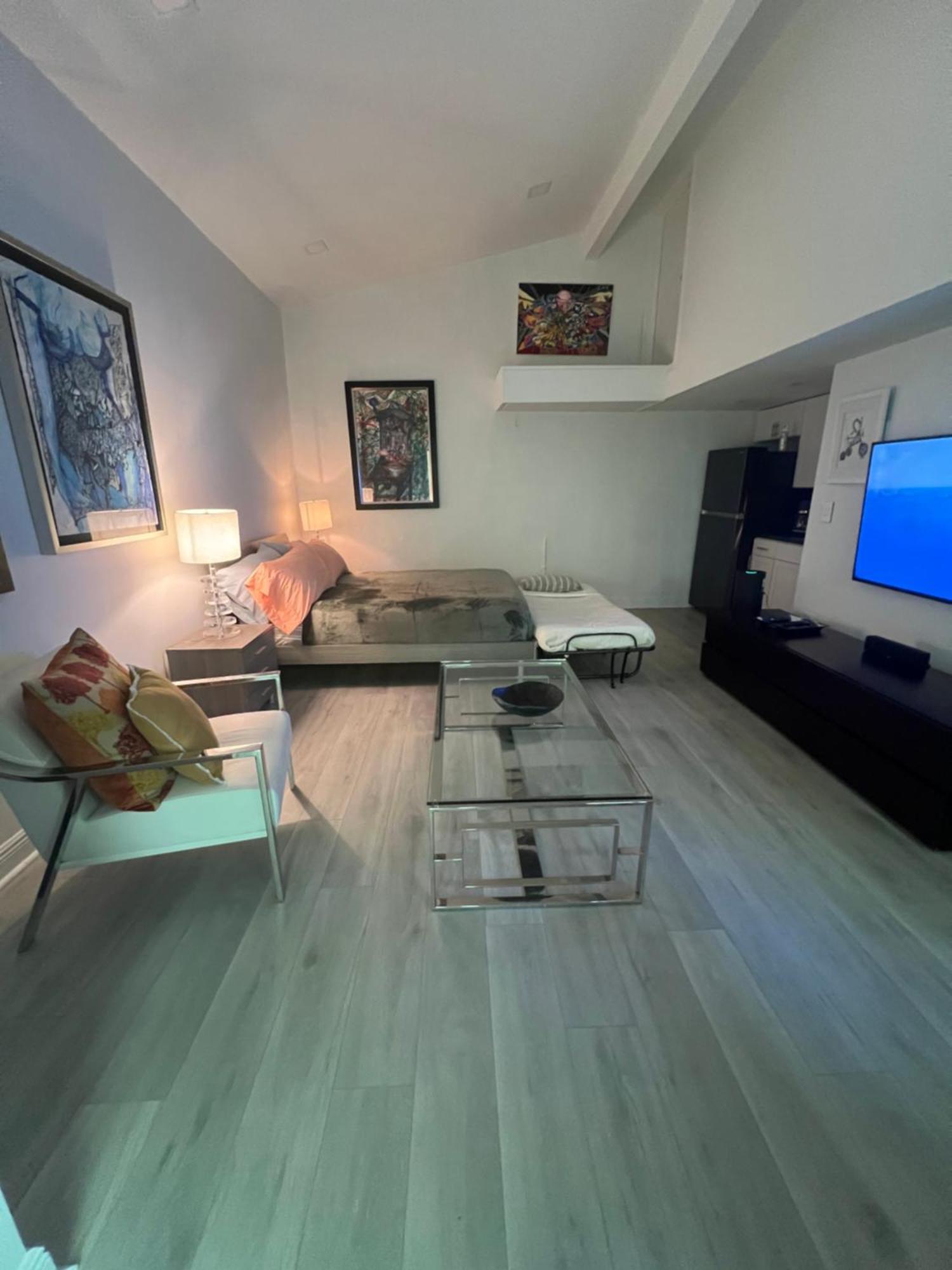 Villa Guilla North Miami Eksteriør billede